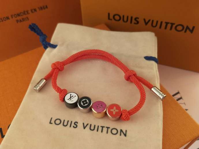 Picture of LV Bracelet _SKULVbracelet11ly1411218